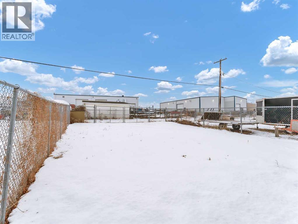 97 South West Drive SW, Medicine Hat, Alberta  T1B 4J6 - Photo 23 - A2274604