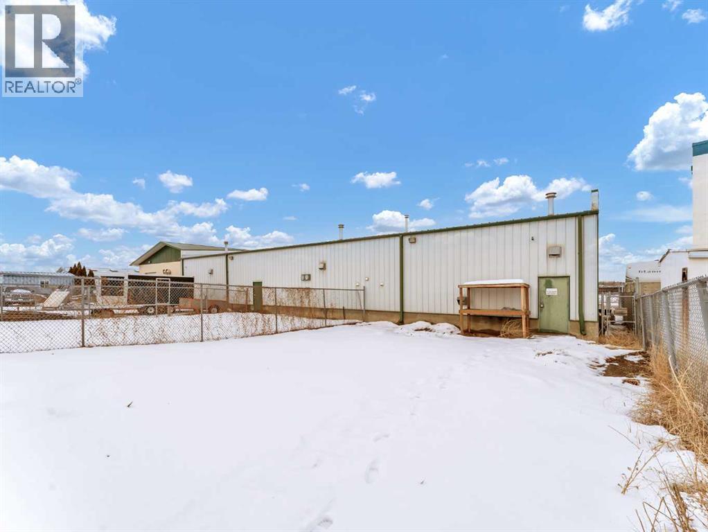 97 South West Drive SW, Medicine Hat, Alberta  T1B 4J6 - Photo 39 - A2274604