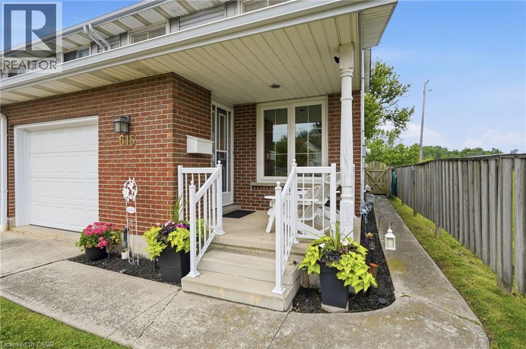 615 Broad Street E, Dunnville, Ontario  N1A 1G9 - Photo 2 - 40841005