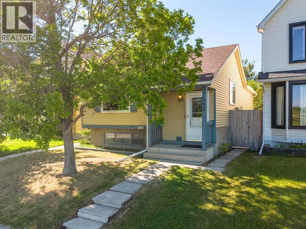 130 Woodbrook Way SW, calgary, Alberta