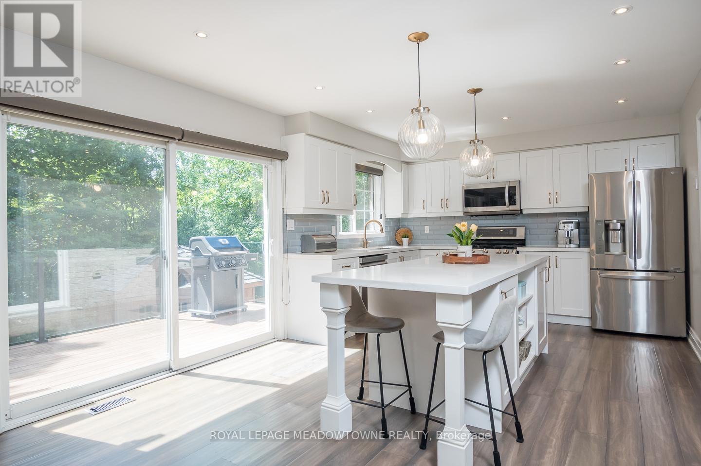 700 Marley Crescent, Milton, Ontario  L9T 5M1 - Photo 4 - W13483476