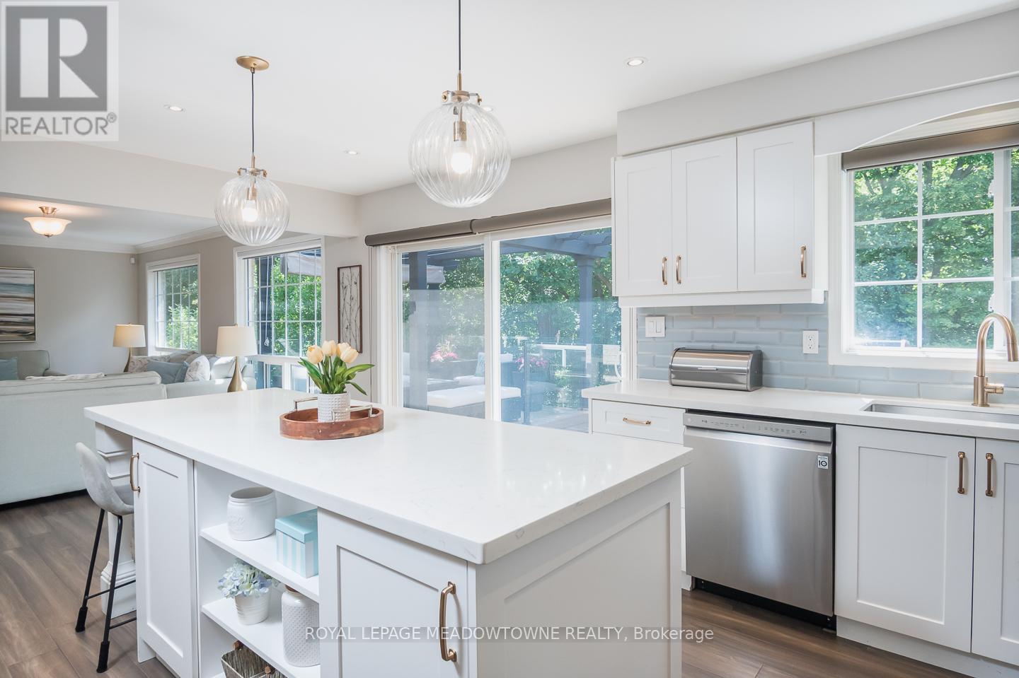 700 Marley Crescent, Milton, Ontario  L9T 5M1 - Photo 6 - W13483476