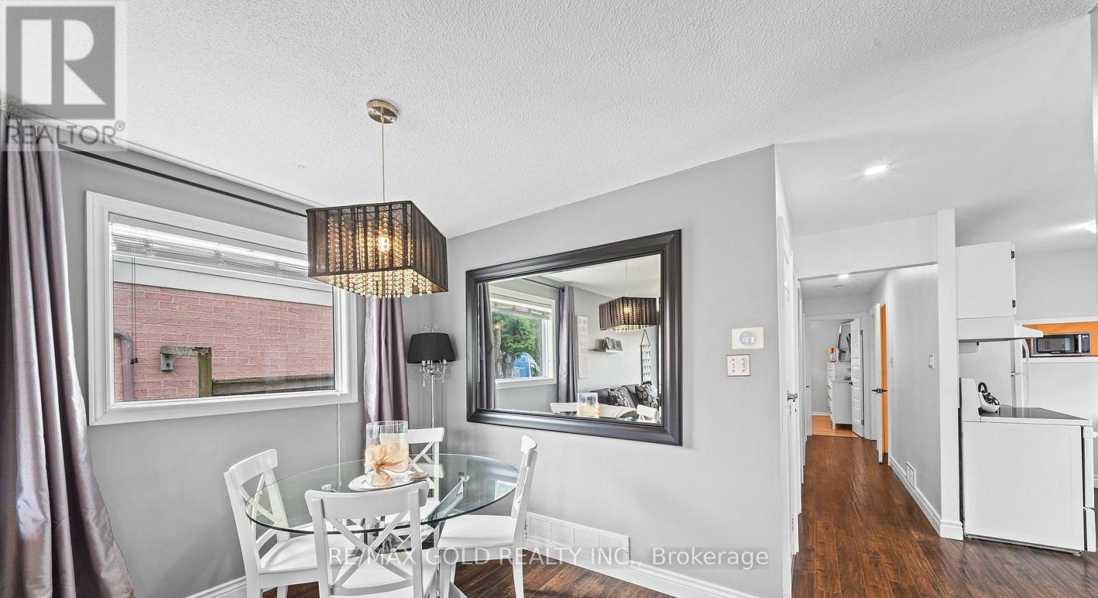 128 Martindale Crescent, Brampton, Ontario  L6X 2V1 - Photo 11 - W13483590