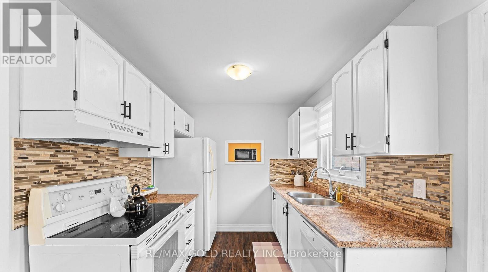 128 Martindale Crescent, Brampton, Ontario  L6X 2V1 - Photo 15 - W13483590