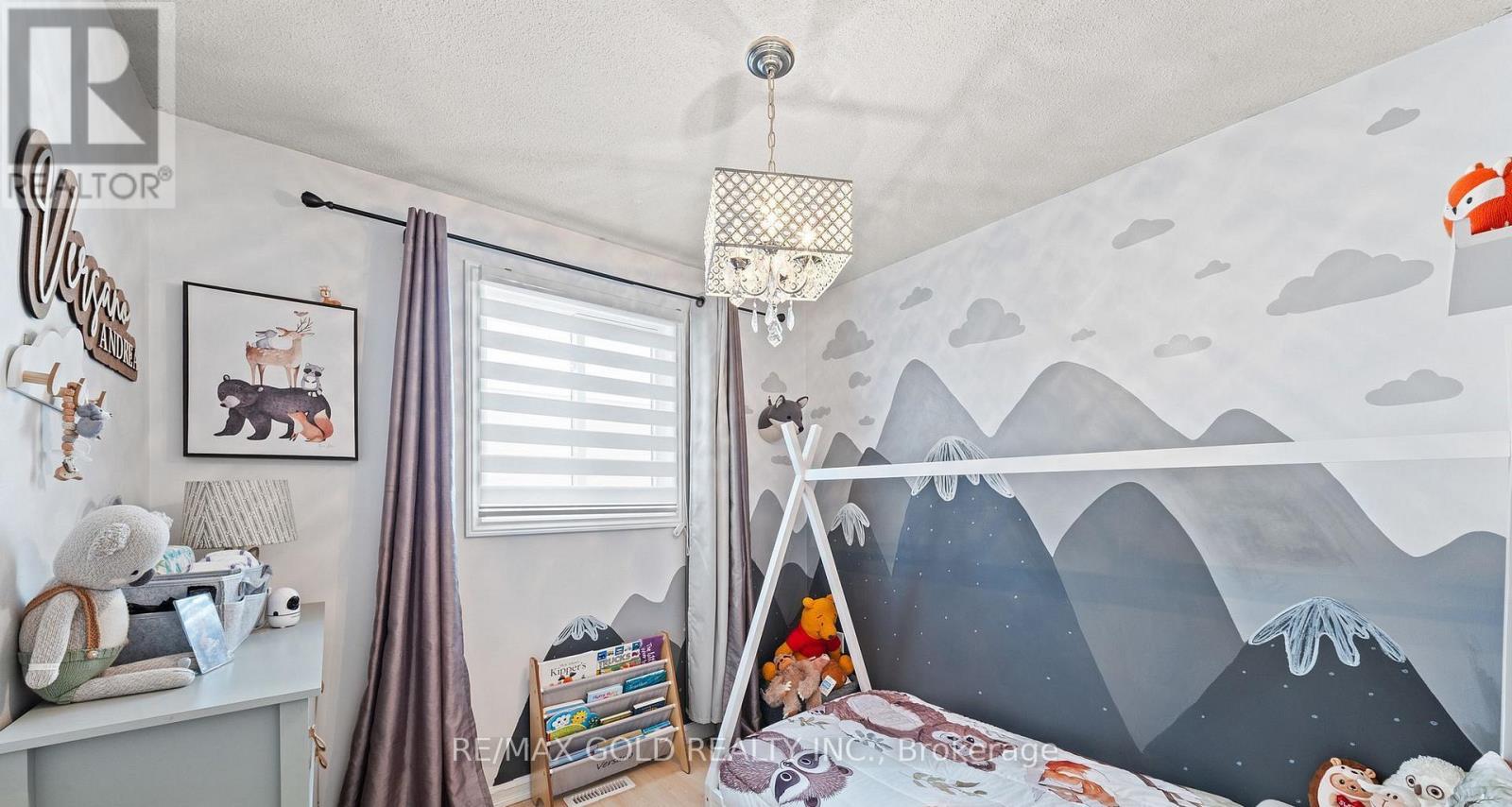 128 Martindale Crescent, Brampton, Ontario  L6X 2V1 - Photo 25 - W13483590