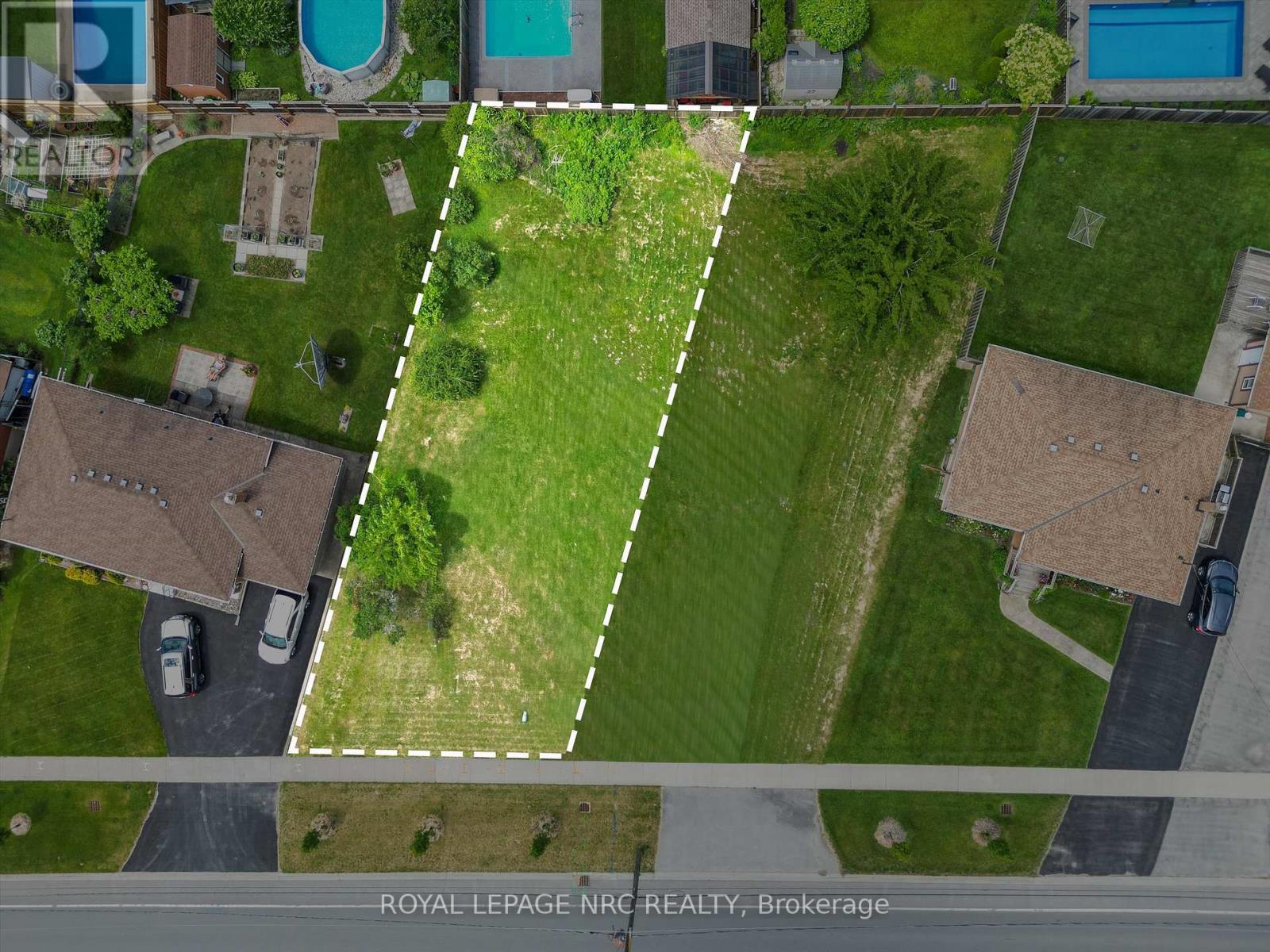 267 Lakeshore Road, St. Catharines, Ontario  L2M 1R9 - Photo 2 - X13483782