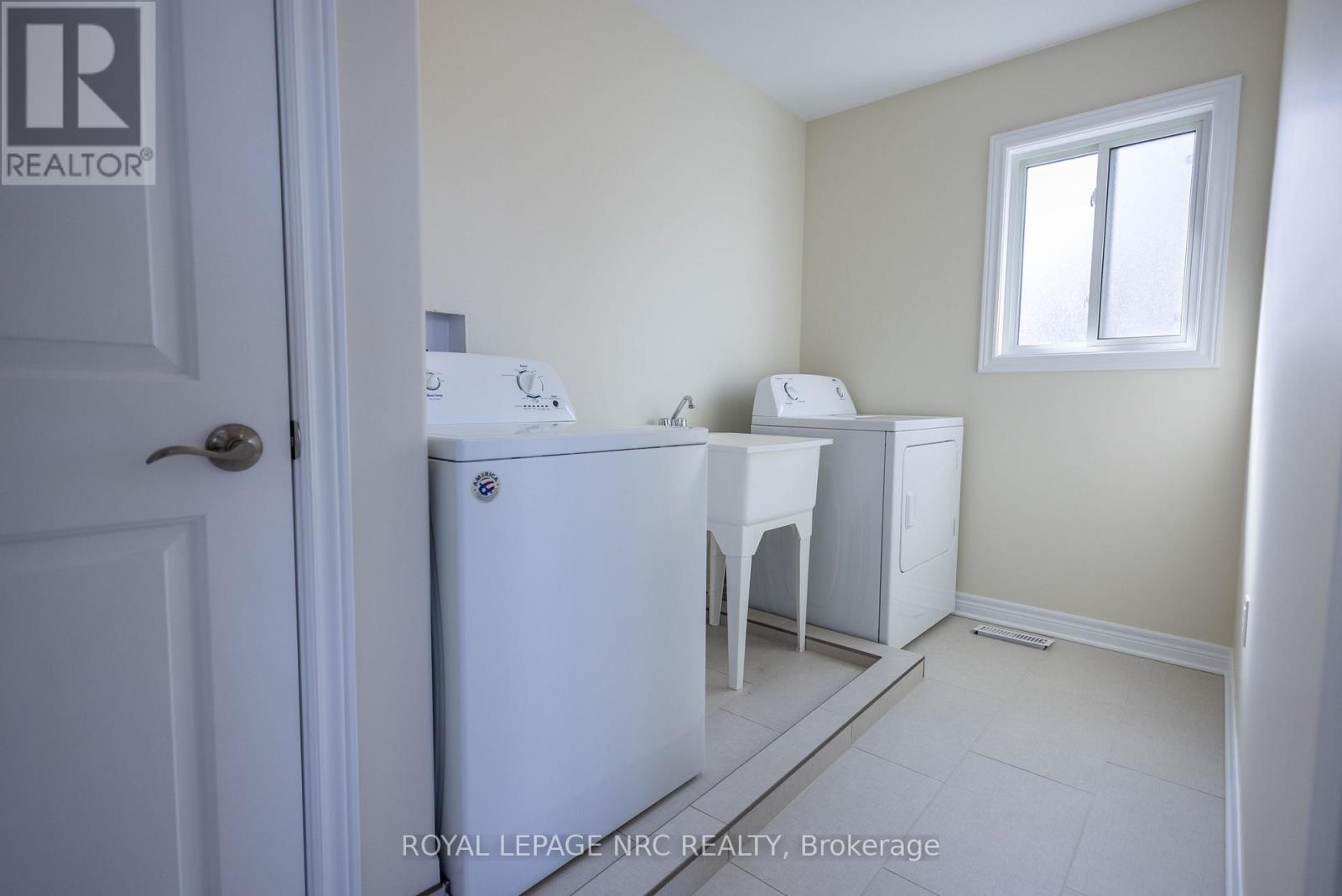 33 Cinnamon Street, Thorold, Ontario  L2V 0H6 - Photo 20 - X13483796