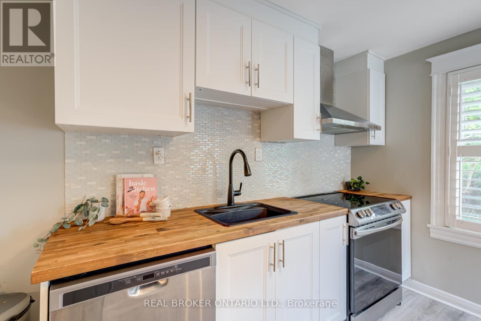 39 East Bend Avenue S, Hamilton, Ontario L8M 3E4 - Photo 13 - X13483454