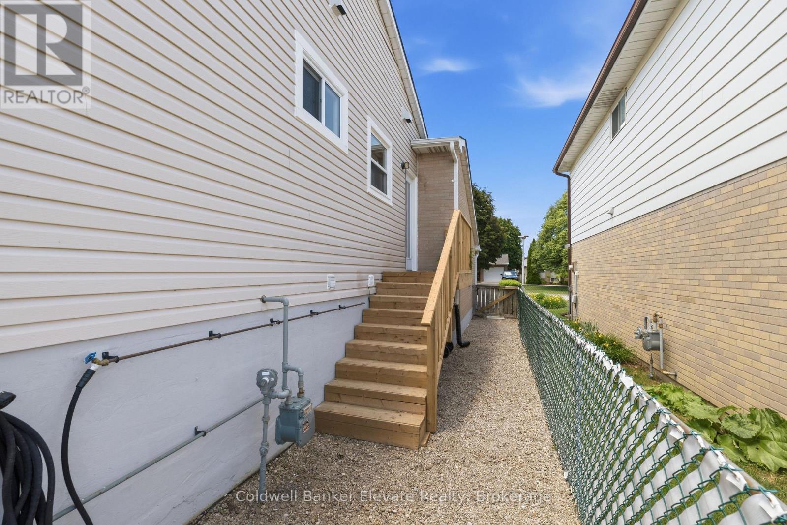 1799 Briarwood Drive, Cambridge, Ontario N3H 5A6 - Photo 29 - X13483484