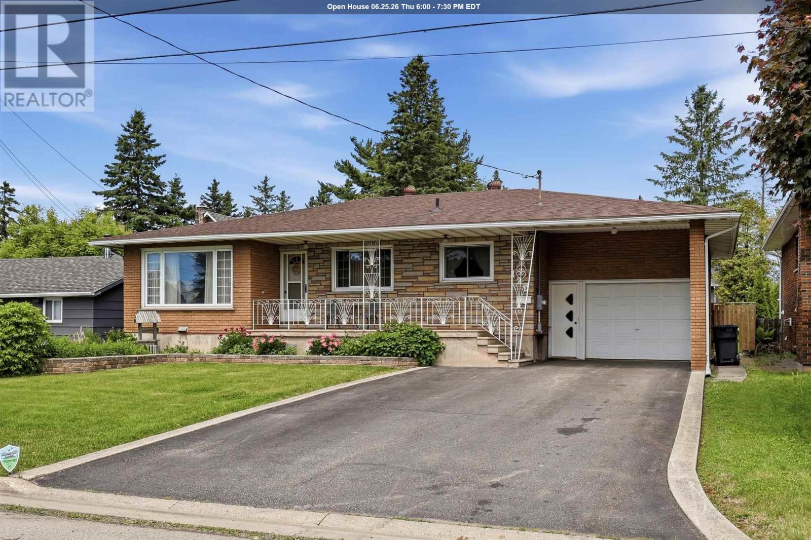120 Vivian AVE, Sault Ste. Marie, Ontario