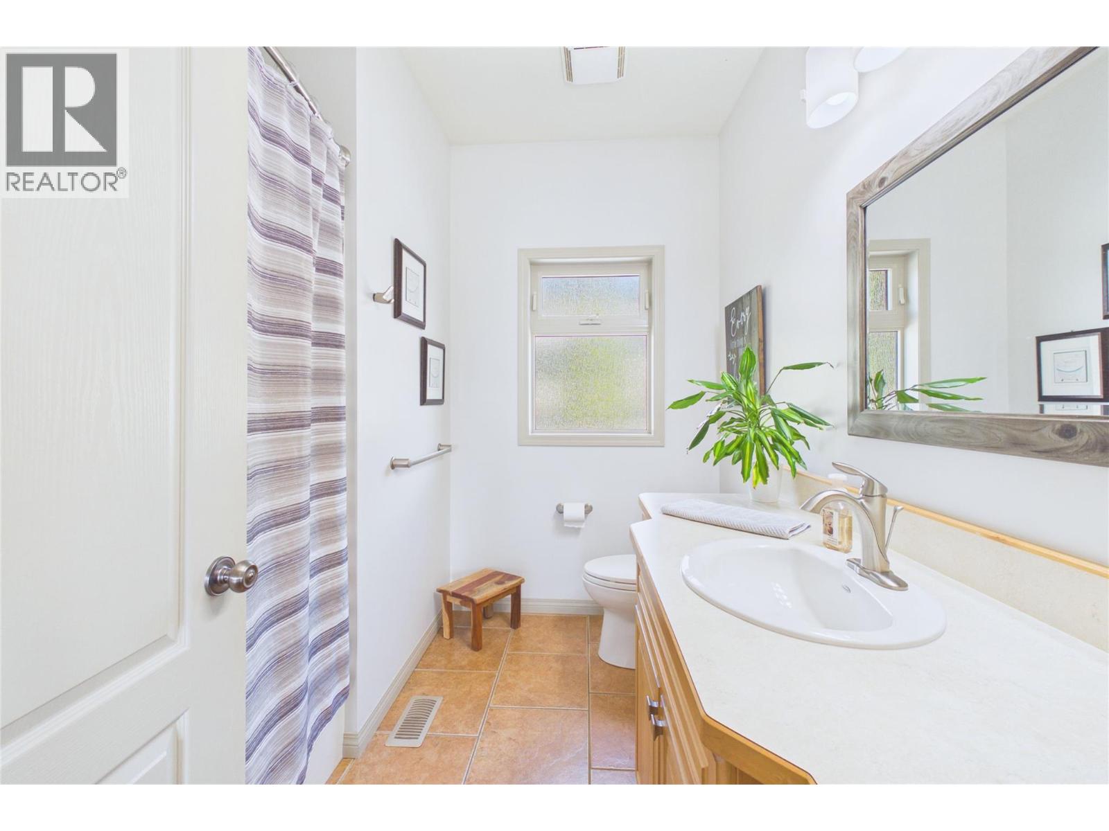 2619 Forsyth Drive, Penticton, British Columbia  V2A 8Y9 - Photo 30 - 10391976