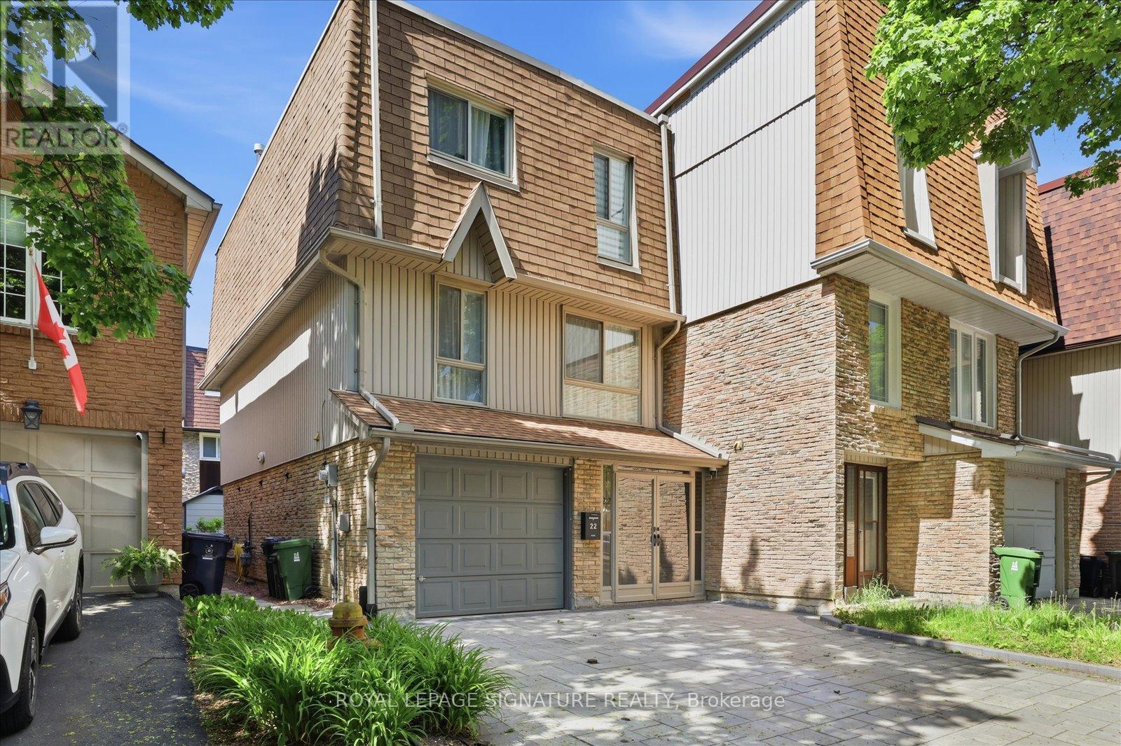 22 Snapdragon Drive, Toronto, Ontario  M2J 4X6 - Photo 2 - C13242928