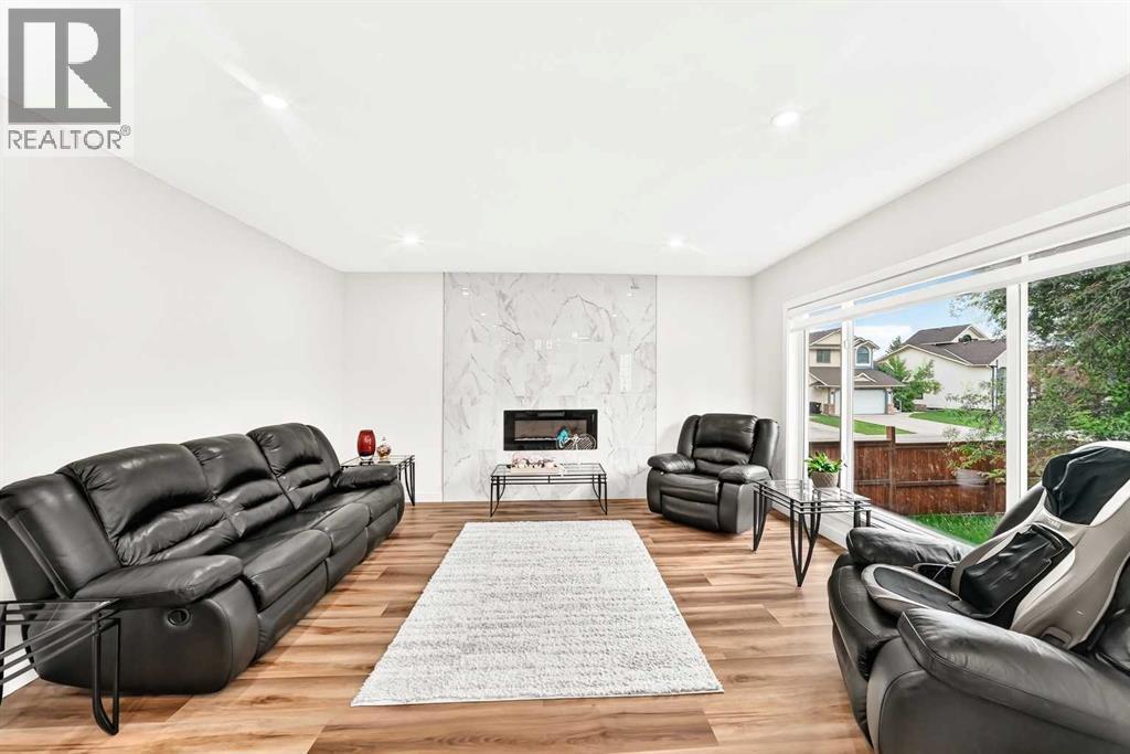 112 Christie Park Manor Sw, Calgary, Alberta  T3H 2E8 - Photo 17 - A2309211