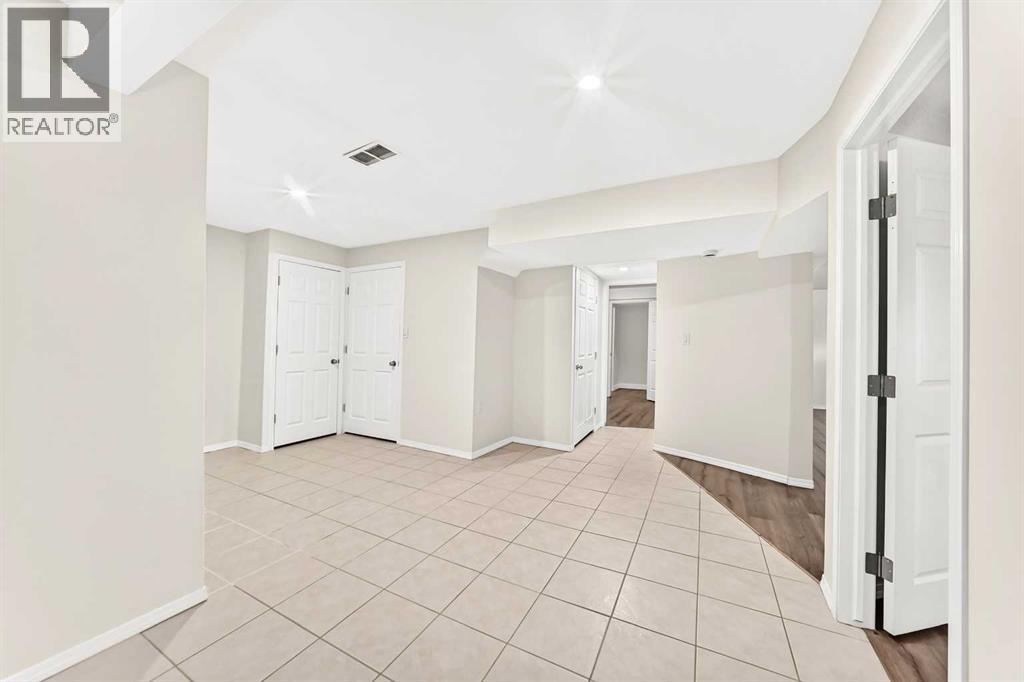 112 Christie Park Manor Sw, Calgary, Alberta  T3H 2E8 - Photo 41 - A2309211