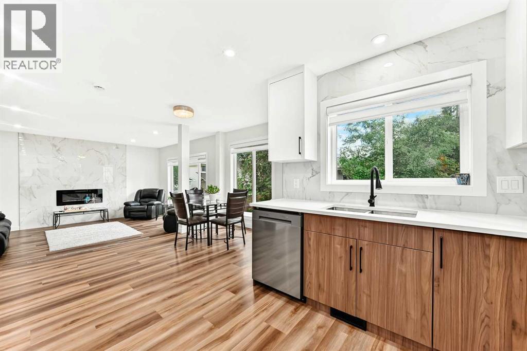 112 Christie Park Manor Sw, Calgary, Alberta  T3H 2E8 - Photo 9 - A2309211