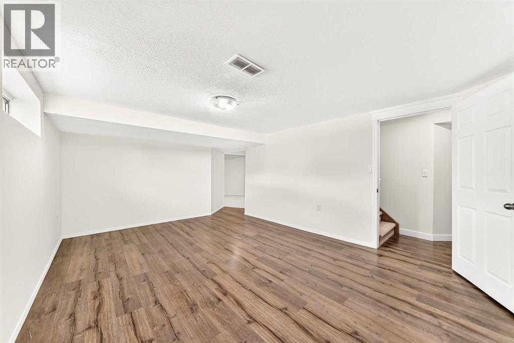 112 Christie Park Manor Sw, Calgary, Alberta  T3H 2E8 - Photo 38 - A2309211