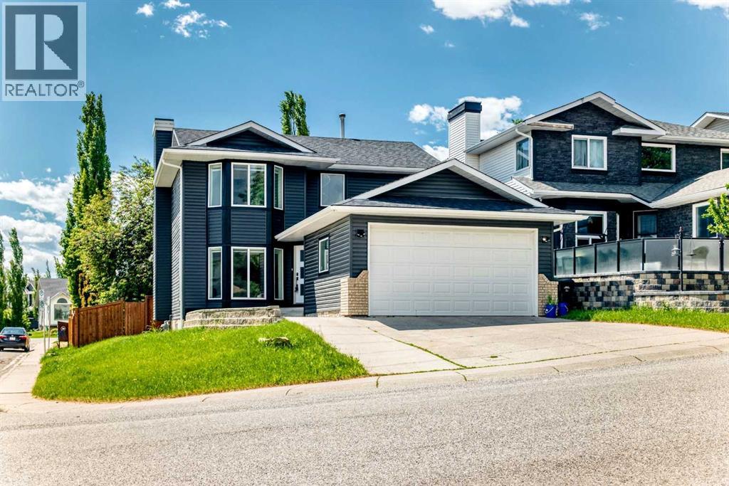 112 Christie Park Manor Sw, Calgary, Alberta  T3H 2E8 - Photo 2 - A2309211