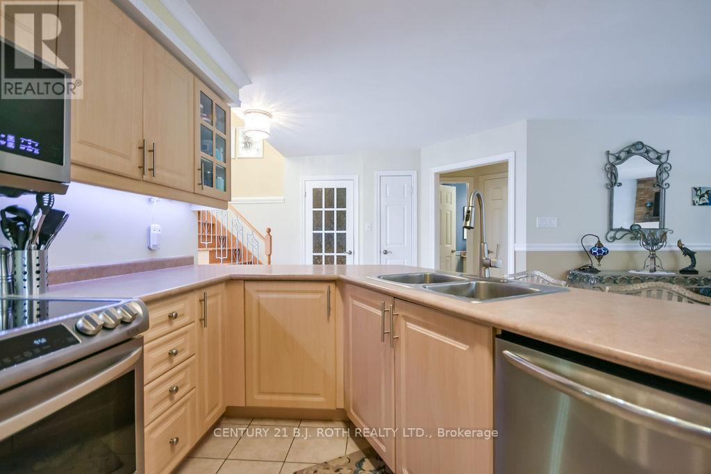 30 Mcavoy Drive, Barrie, Ontario  L4N 0P8 - Photo 14 - S13430962