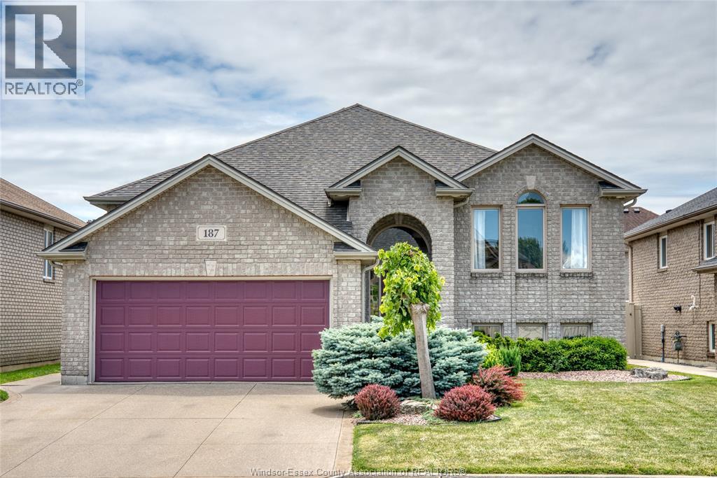 MLS# 26015055: 187 ROCKHAVEN DRIVE, Lakeshore, Canada