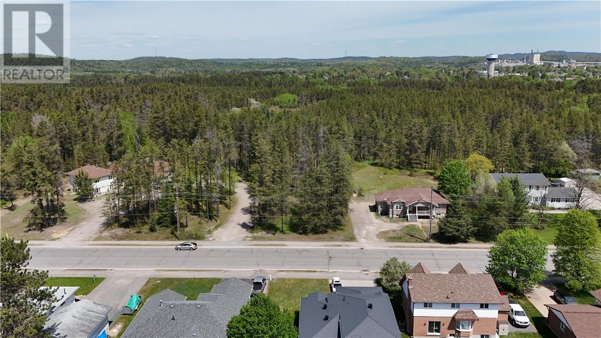 693 MEAD Boulevard, Espanola, Ontario