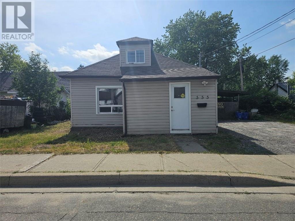 555 Laforest, Greater Sudbury, Ontario  P3c 5J8 - Photo 1 - 2128774
