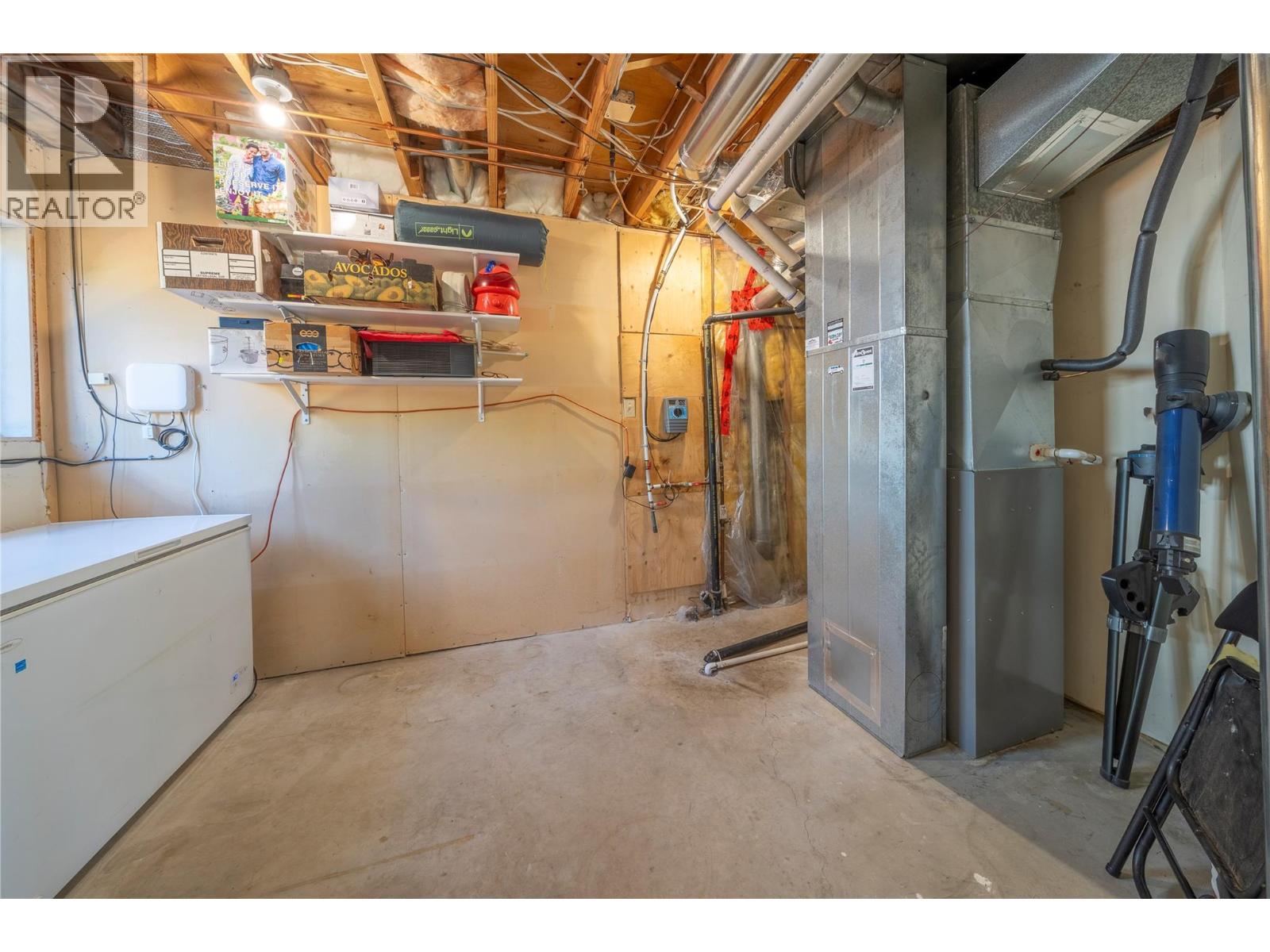 4061 Davie Road, Kamloops, British Columbia  V2H 1K8 - Photo 33 - 10392272
