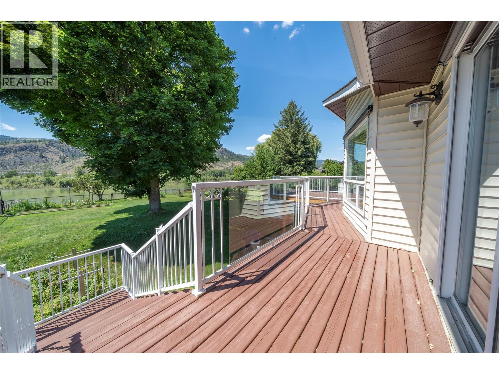 4061 Davie Road, Kamloops, British Columbia  V2H 1K8 - Photo 16 - 10392272