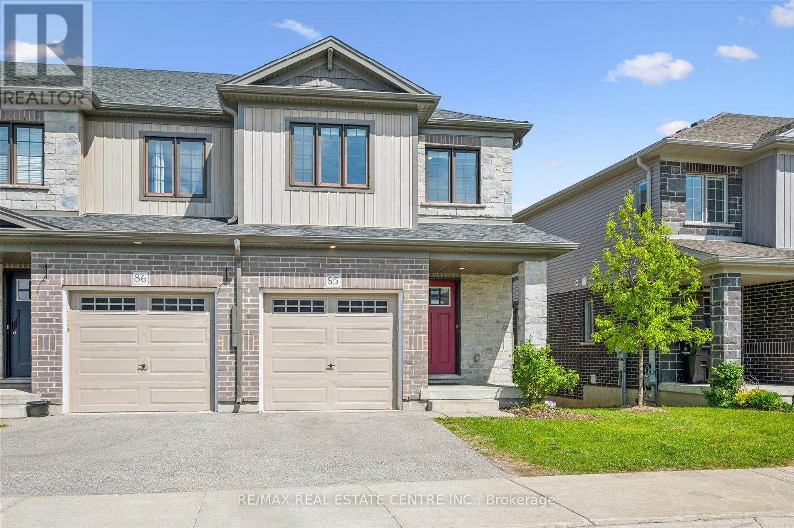 85 - 135 HARDCASTLE DRIVE, Cambridge, Ontario