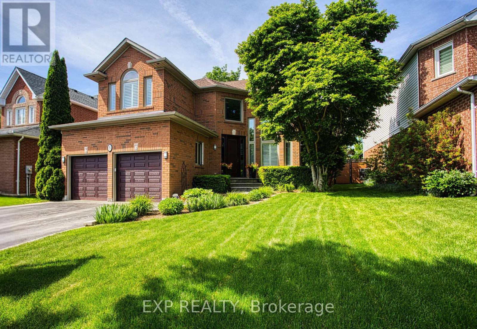 5 Shetland Drive, Hamilton, Ontario  L8B 0N9 - Photo 2 - X13483738