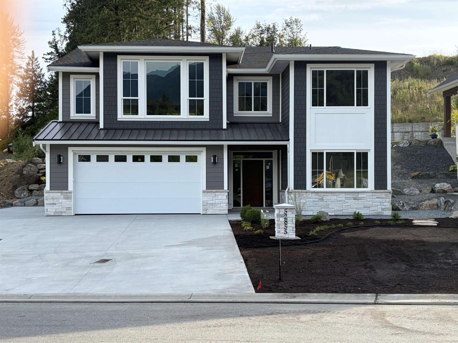 52855 BUNKER ROAD|East Chilliwack