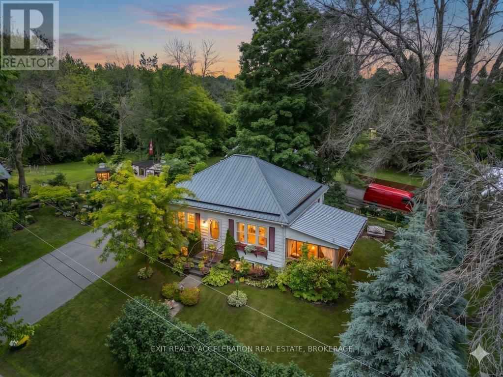 8 THOMAS STREET, Stone Mills, Ontario