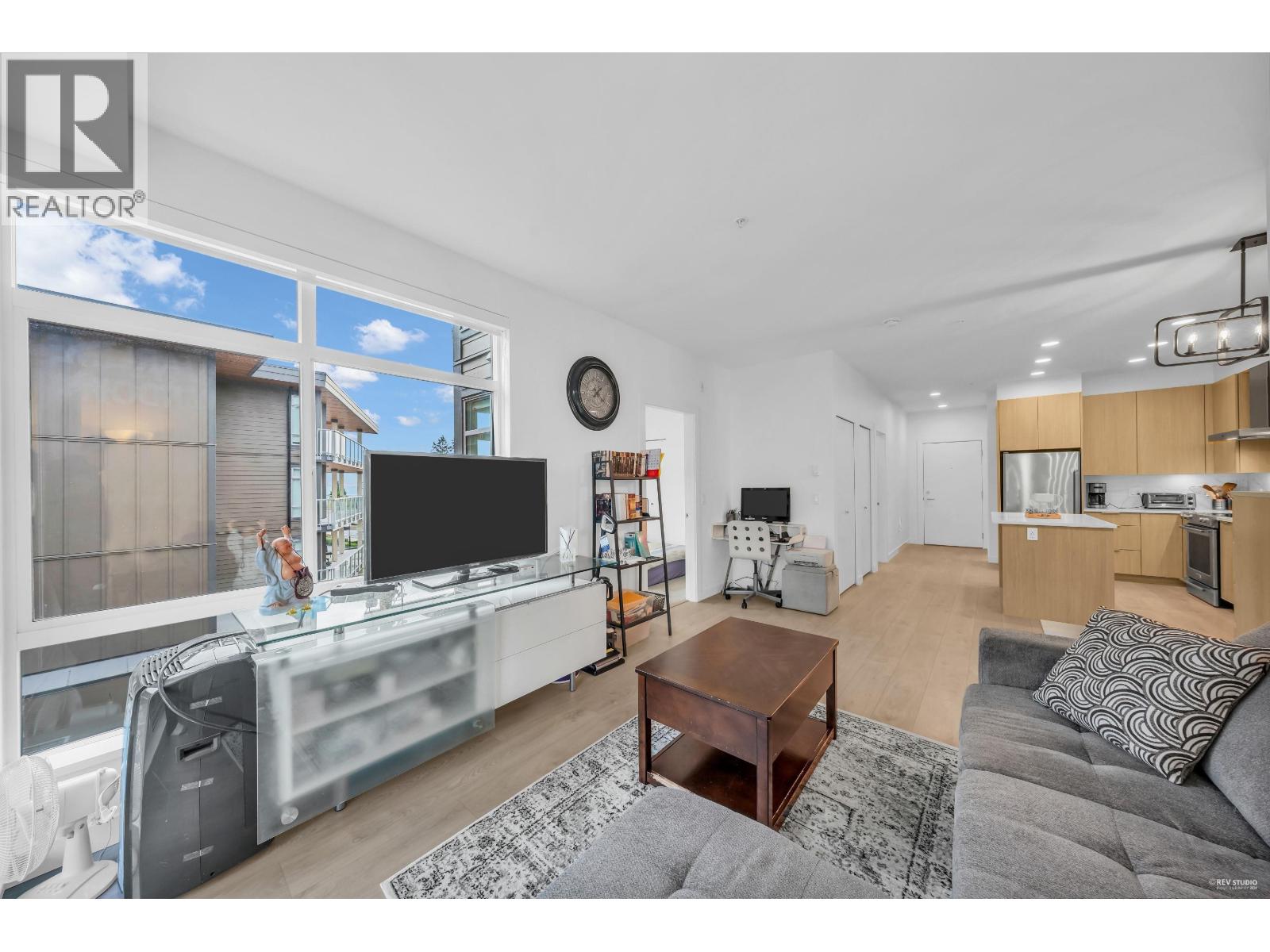 311 7788 18th Street, Burnaby, British Columbia  V3N 0J3 - Photo 5 - R3139253