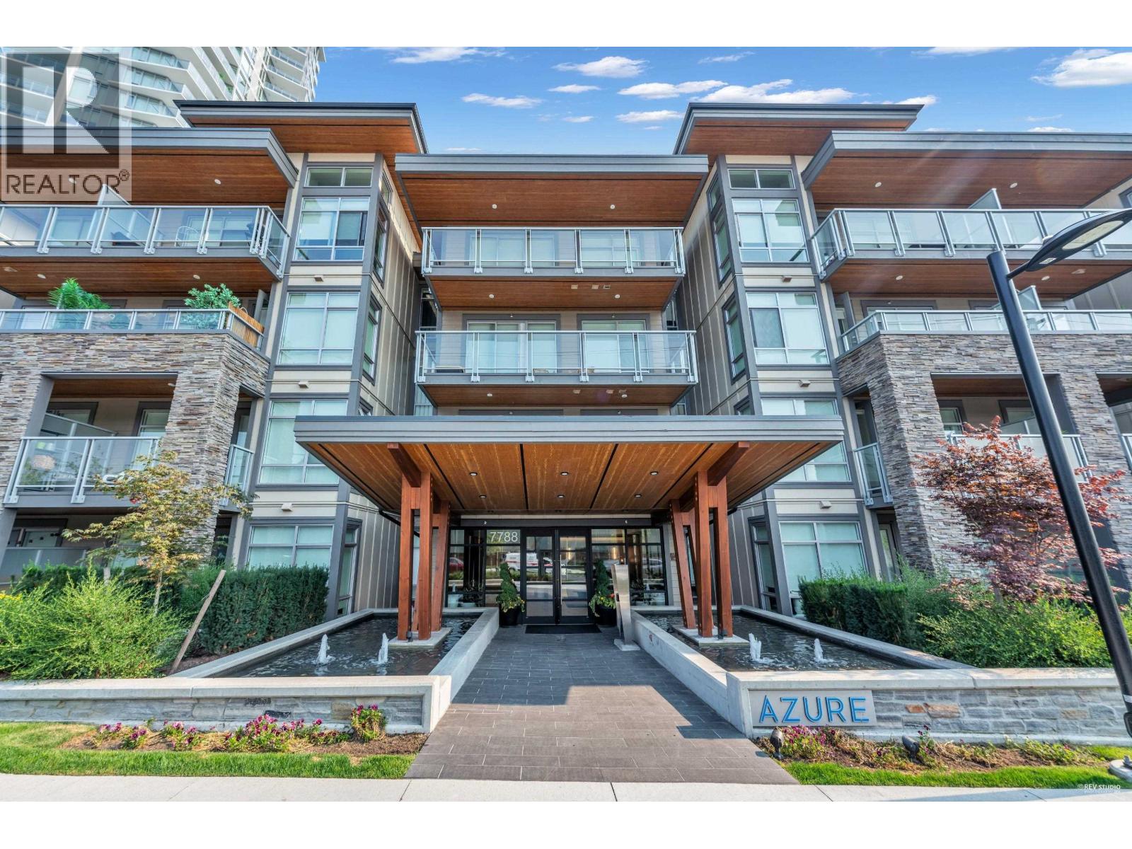 311 7788 18th Street, Burnaby, British Columbia  V3N 0J3 - Photo 1 - R3139253