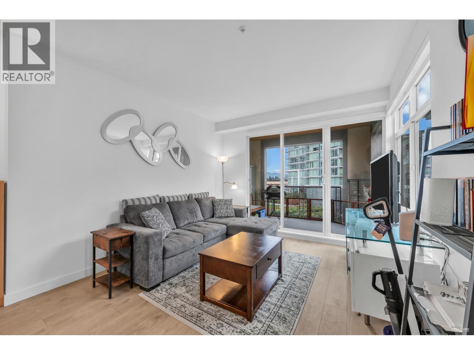 311 7788 18th Street, Burnaby, British Columbia  V3N 0J3 - Photo 3 - R3139253