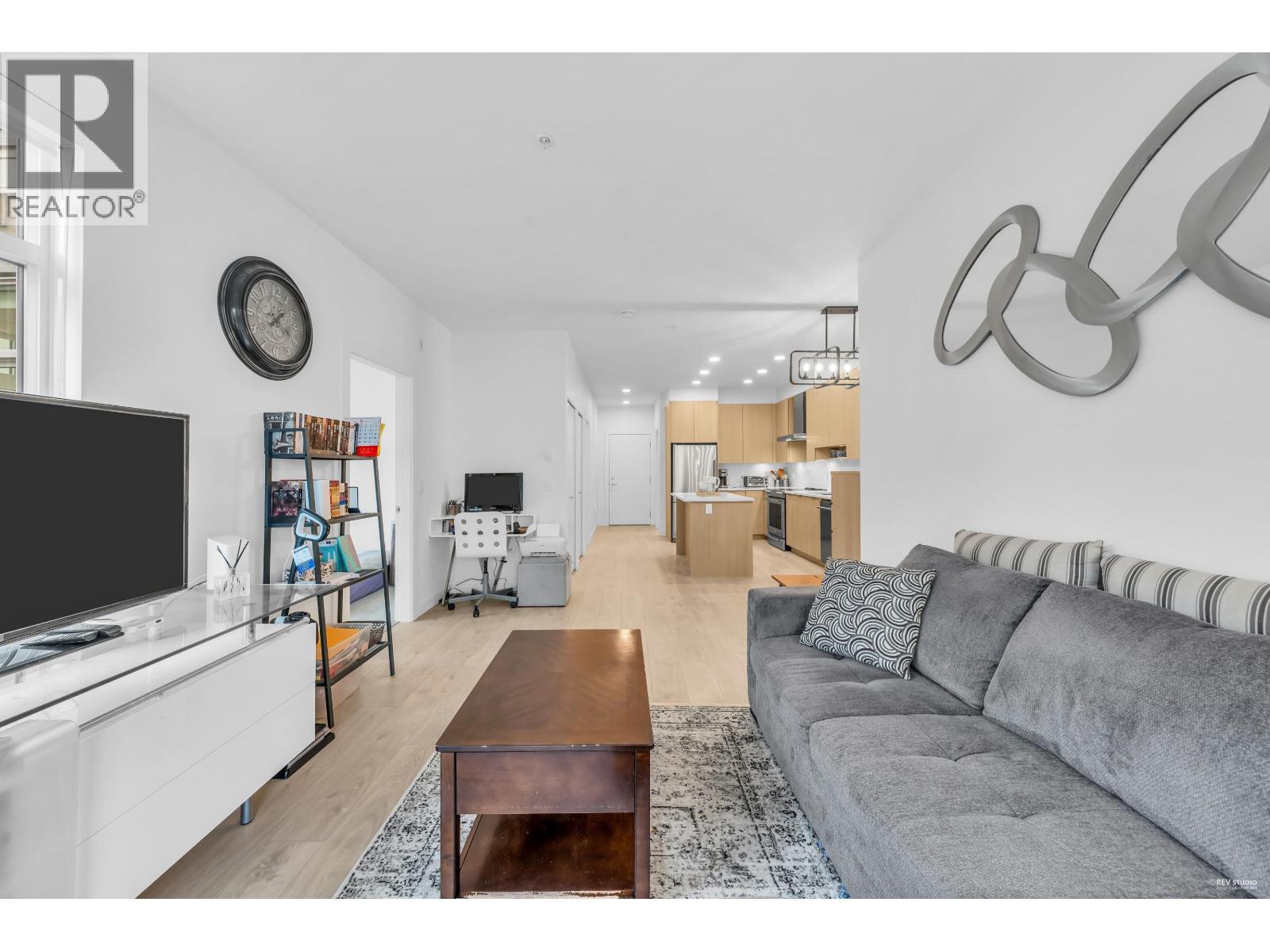 311 7788 18th Street, Burnaby, British Columbia  V3N 0J3 - Photo 4 - R3139253
