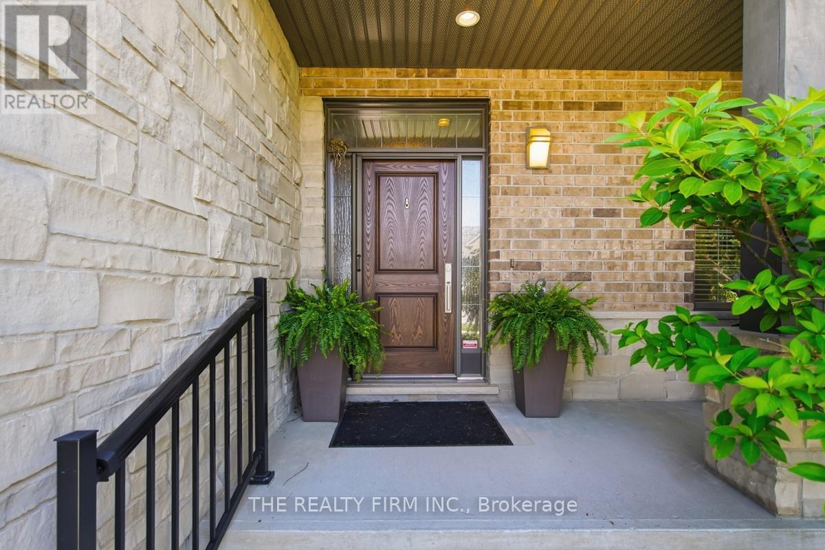 1918 Ironwood Road, London South, Ontario  N6K 5C9 - Photo 3 - X13484046