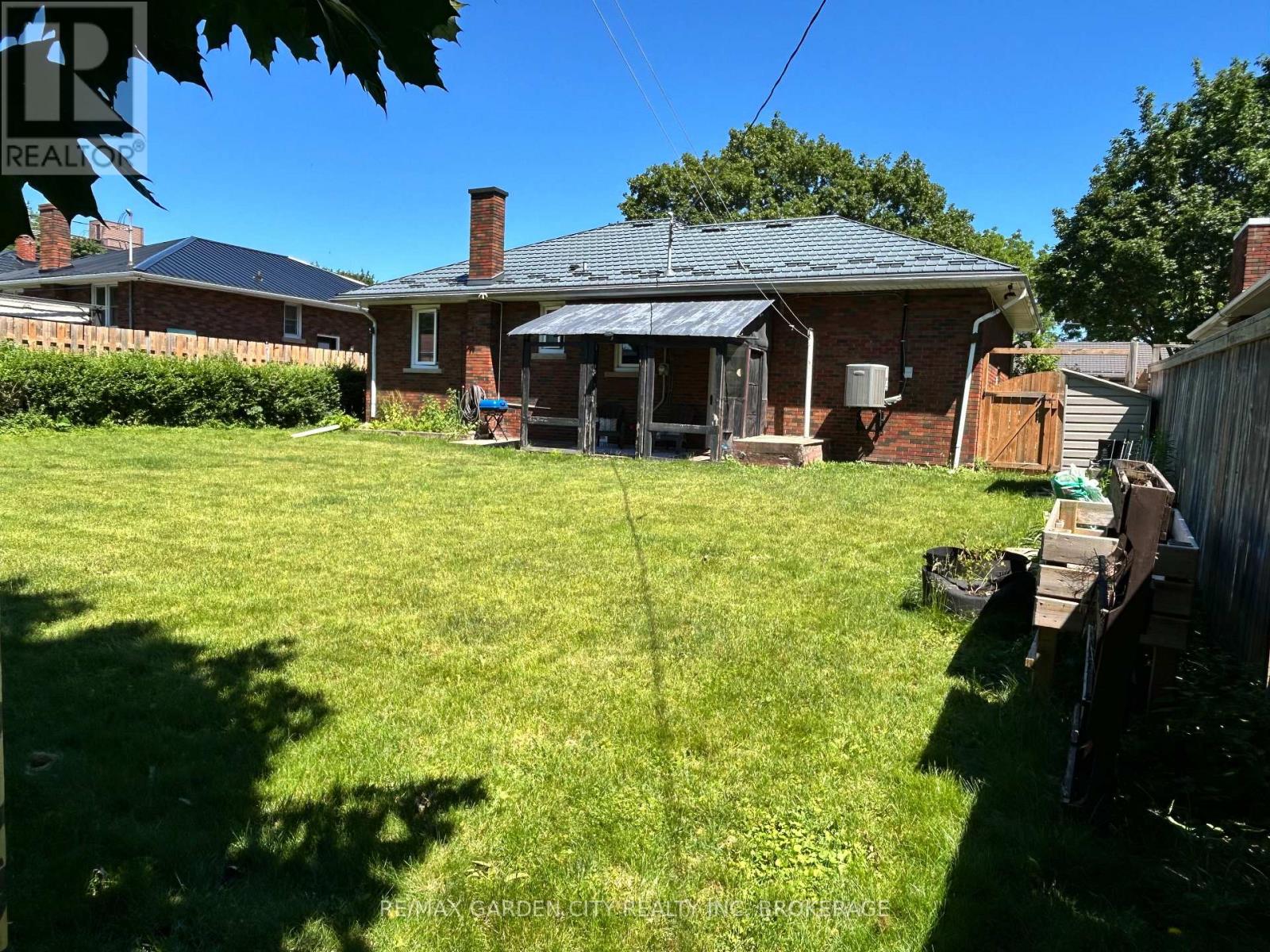 52 Carter Street, Port Colborne, Ontario  L3K 3J6 - Photo 3 - X13431094