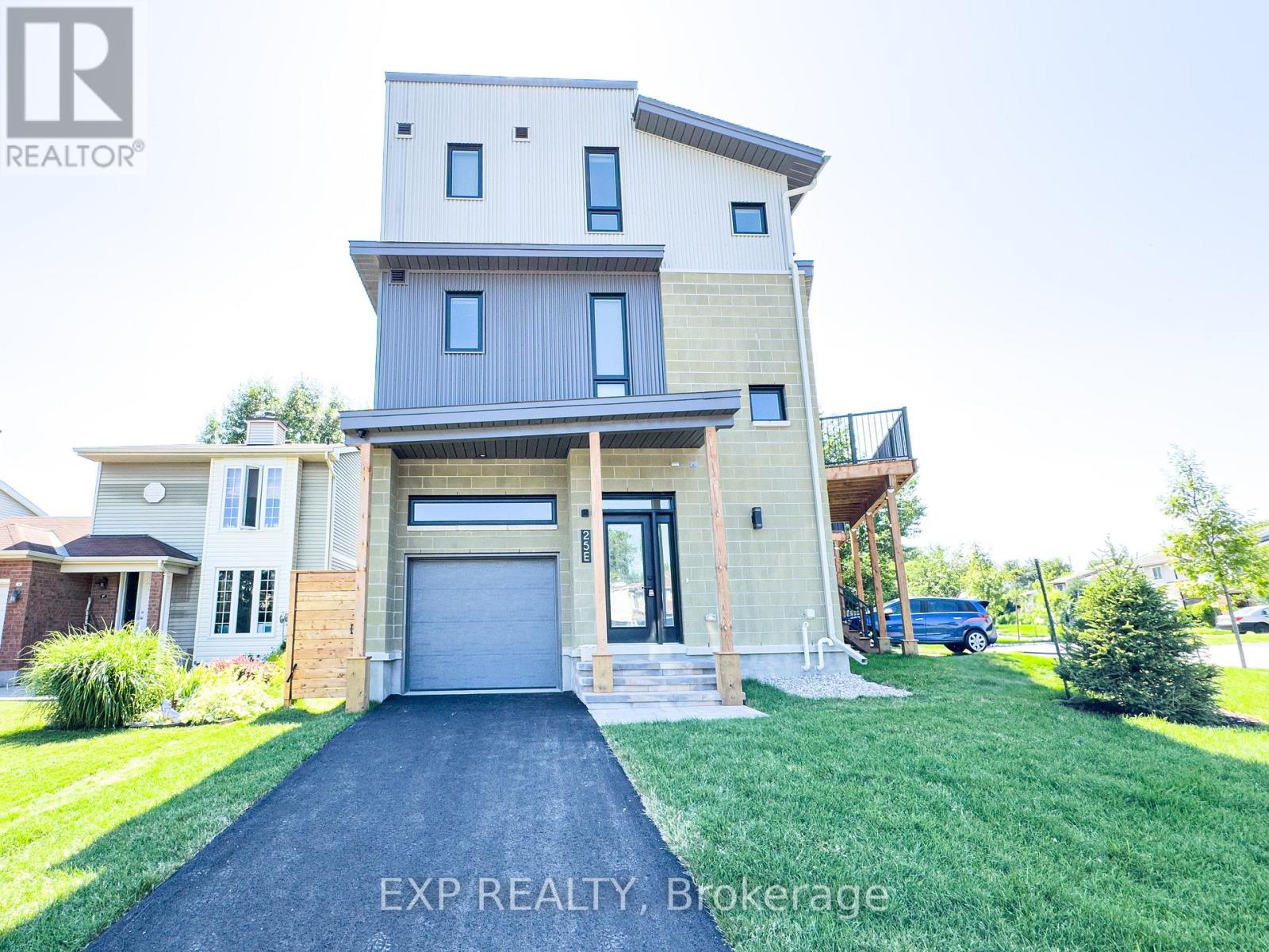 E - 25 FAIR OAKS CRESCENT, Ottawa, Ontario