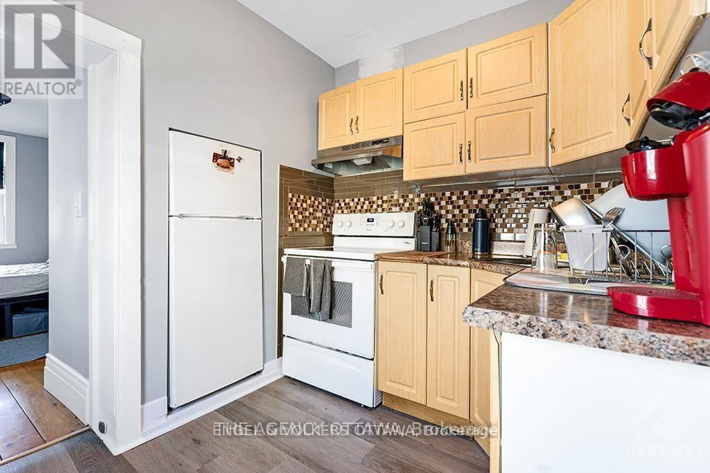 B - 139 Reserve Street S, Mississippi Mills, Ontario  K0A 1A0 - Photo 4 - X13483924