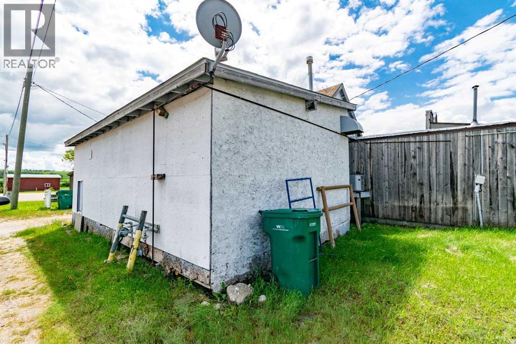 44 Main Street E, Big Valley, Alberta  T0J 0G0 - Photo 28 - A2323868