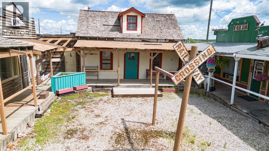 44 Main Street E, Big Valley, Alberta  T0J 0G0 - Photo 8 - A2323868