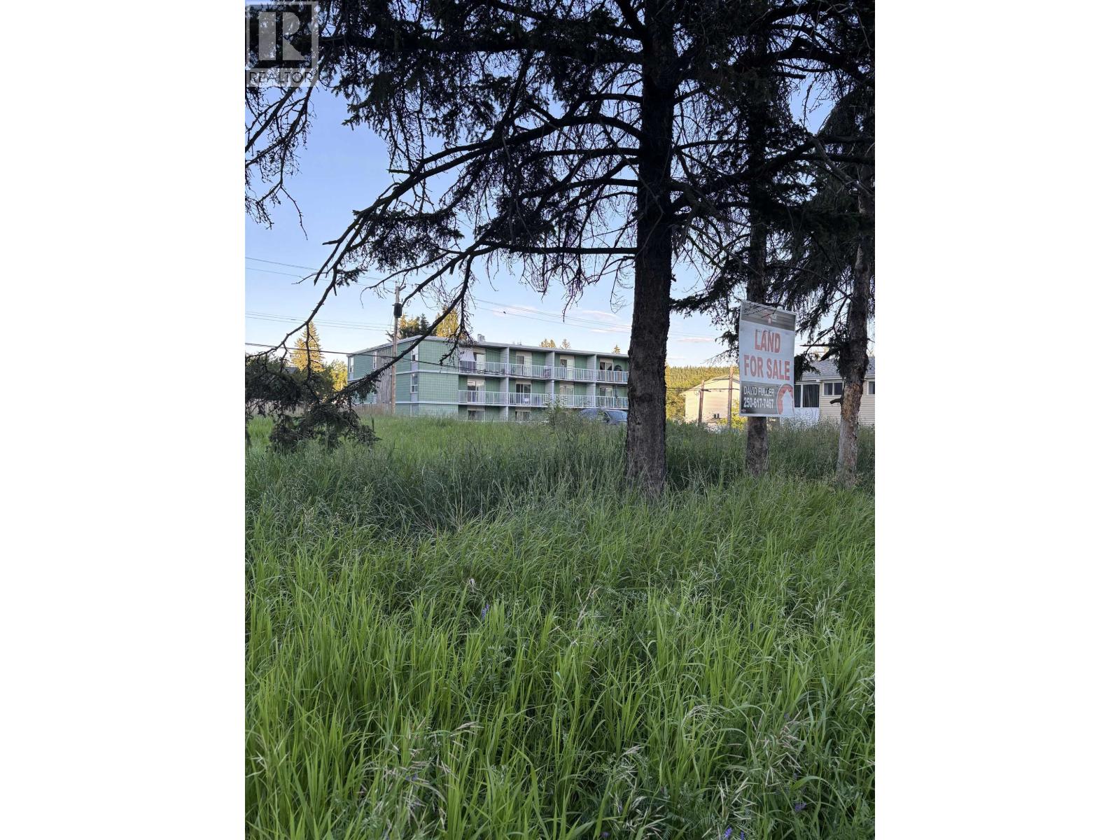 1548 Queensway Street, Prince George, British Columbia  V2L 1L7 - Photo 2 - C8079847