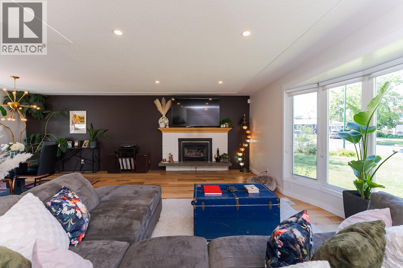 208 Riley Drive, Prince George, British Columbia  V2M 3P1 - Photo 8 - R3139292