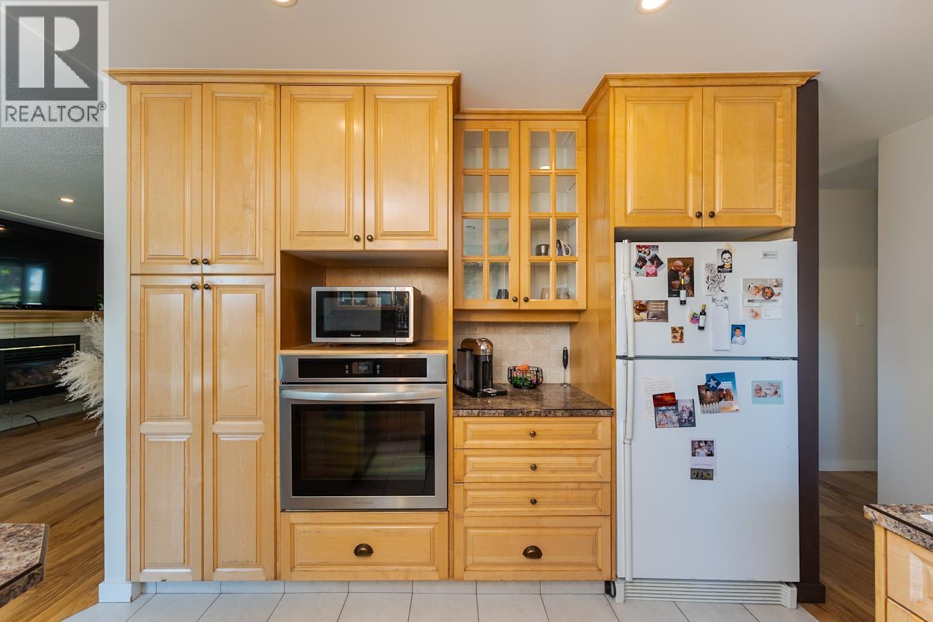 208 Riley Drive, Prince George, British Columbia  V2M 3P1 - Photo 5 - R3139292