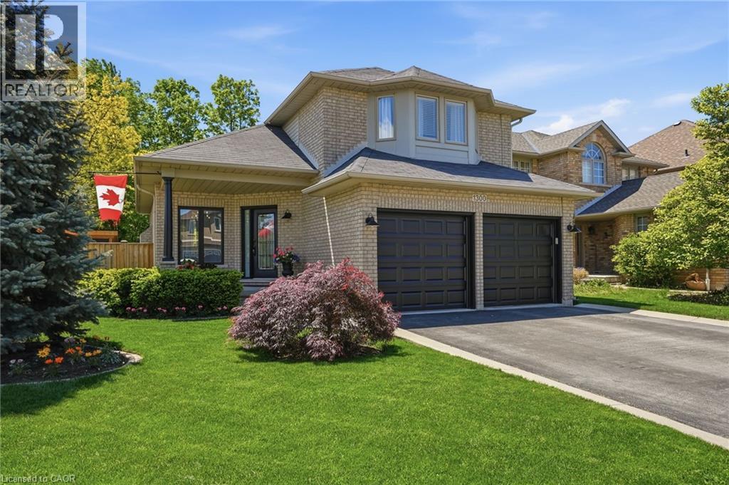 1300 Silvan Forest Drive, Burlington, Ontario  L7M 4L2 - Photo 2 - 40835533
