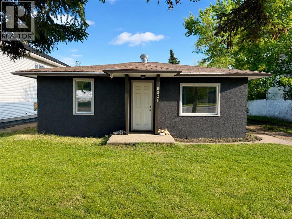 9321 104 Avenue, Grande Prairie, Alberta  T8V 1C8 - Photo 1 - A2323171