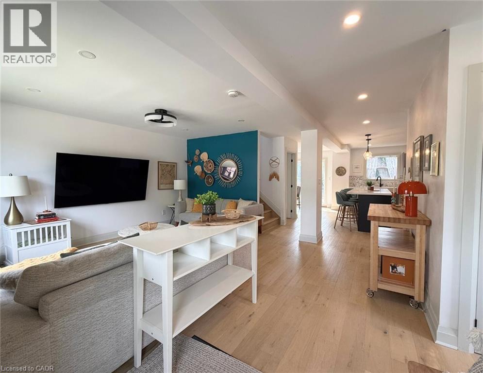 286 EAST 18TH Street Unit# Upper, Hamilton, Ontario