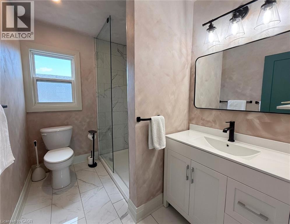 286 East 18th Street Unit# Upper, Hamilton, Ontario  L9A 4P6 - Photo 8 - 40842693