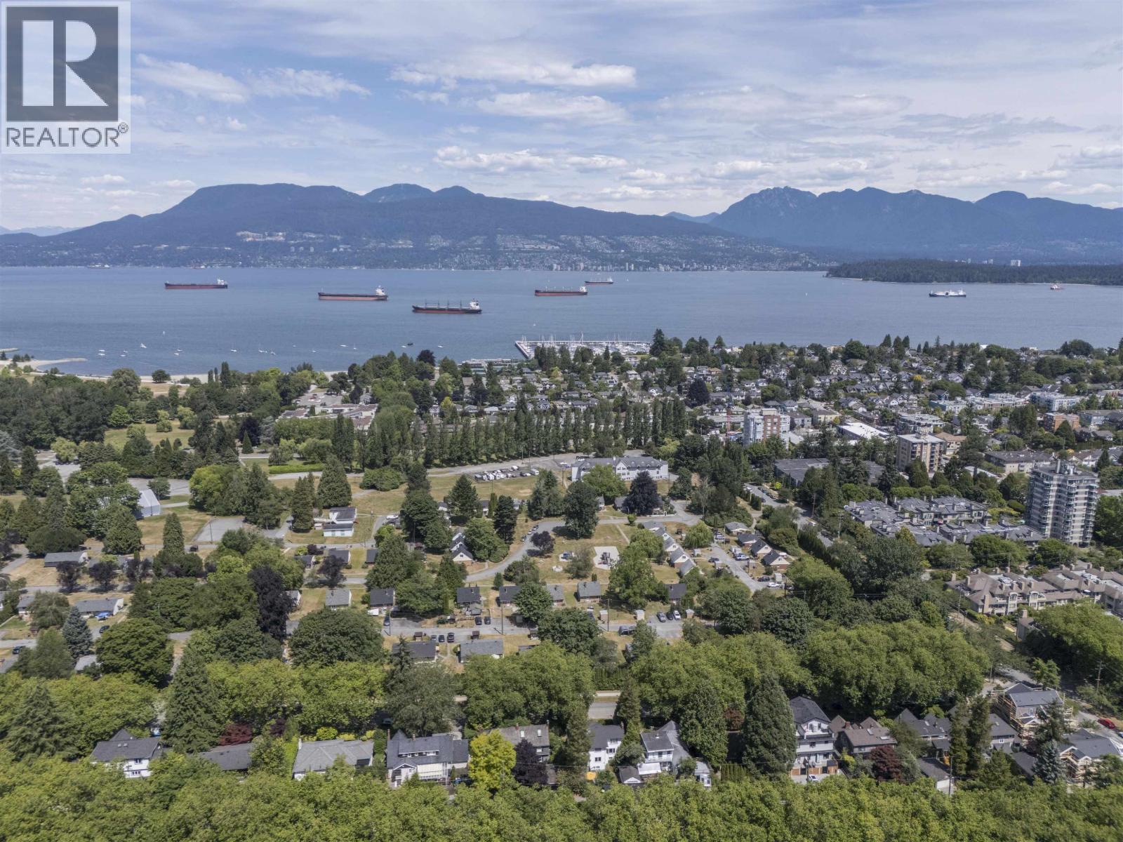 3877 W Broadway, Vancouver, British Columbia  V6R 2C2 - Photo 35 - R3139239