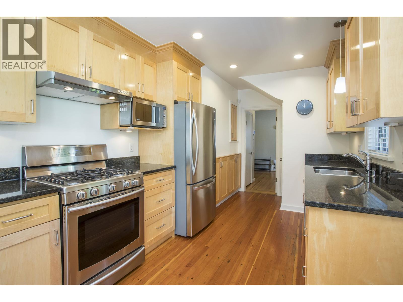 3877 W Broadway, Vancouver, British Columbia  V6R 2C2 - Photo 7 - R3139239